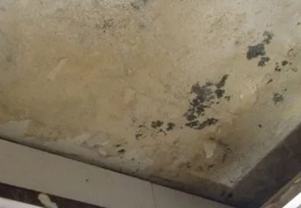 天门阳台漏水维修公司分享下天门卫生间渗水维修需要注意哪些问题。